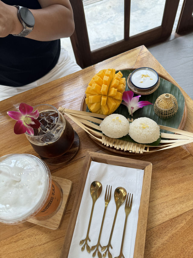 Thongyip Thongyod Cafe 🍭 กระบี่ 