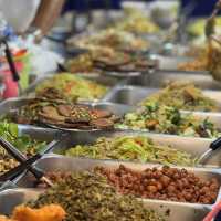 อิ่มบุญและอิ่มท้อง กับ ตลาดยิ่งเจริญสะพานใหม่