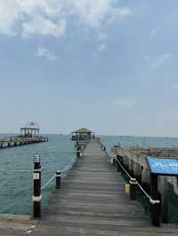 จิบกาแฟชมวิวทะเลที่ Kept Pier Cafe