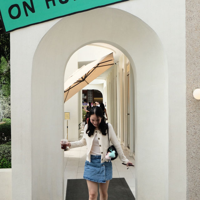 Holiday Pastry ร้านคาเฟ่สุดคิวท์ในย่านเจริญนคร