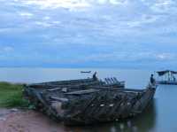 หาดลับนาเกลือ ชมเรือเก่า