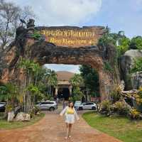 ที่เที่ยวครอบครัว   สวนสัตว์เปิดเขาเขียว  ชลบุรี