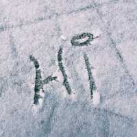 遊走在人文氣息裡，踏著雪白的路