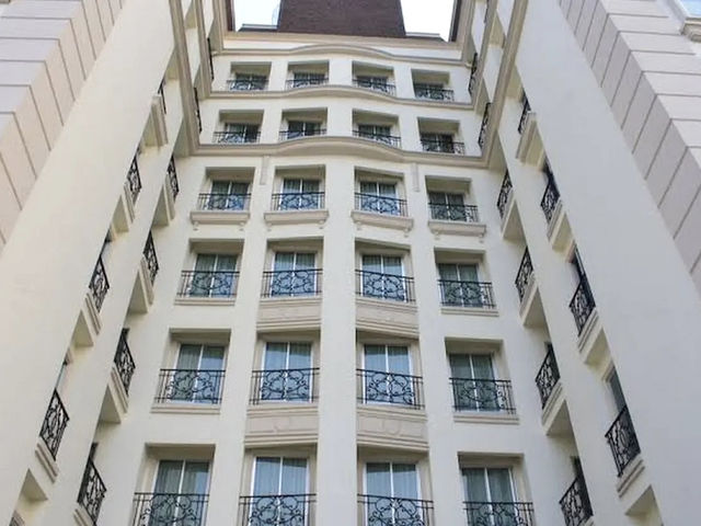 โรงแรมโรแมนซ์ ศรีนครินทร์