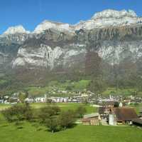 “Switzerland: A Stunning Alpine Paradise Awaits”