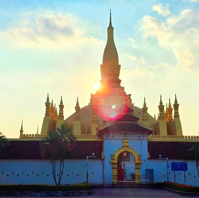 พระธาตุหลวงเวียงจันทน์
