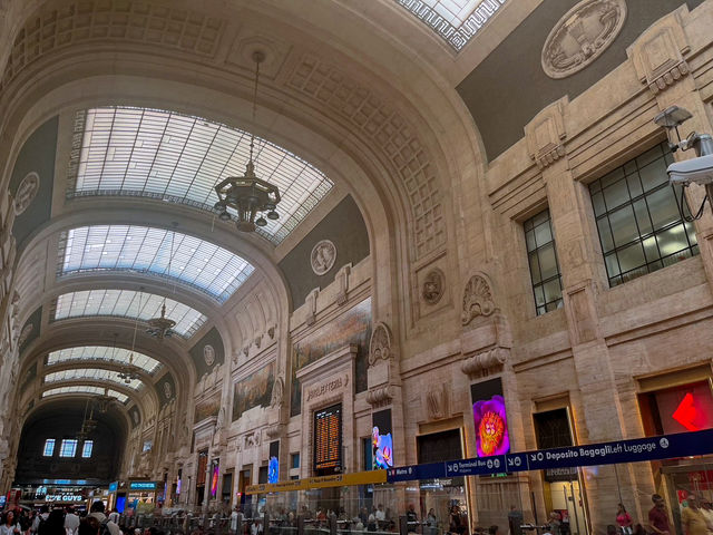รีวิว สถานีรถไฟ 🚉 Milano Centrale 