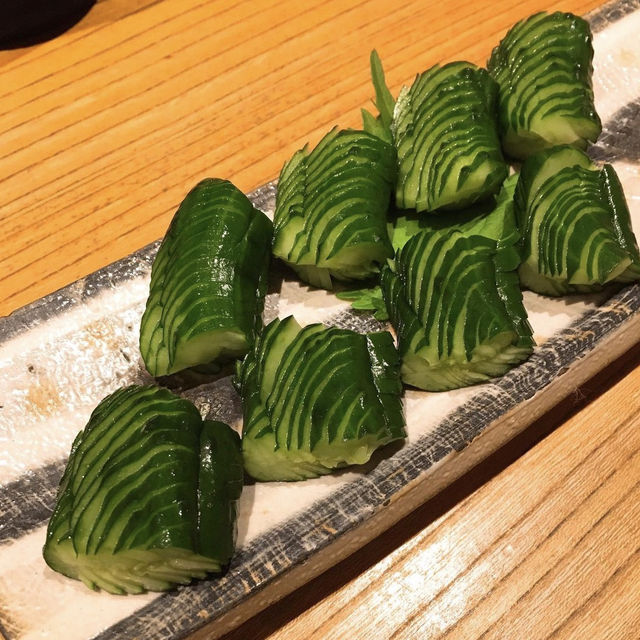 【茨城】駅チカ✨和田アキ子さんの実物大の手足がお出迎え✨
