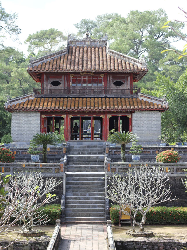 Mausoleum of Emperor Minh Mang: A Tranquil Masterpiece
