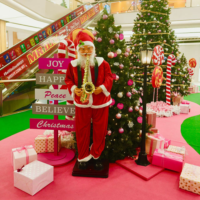 Dreamy Christmas Vibes? Atria Mall Has It All!