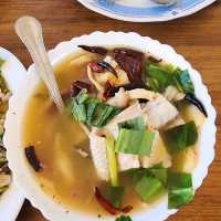 ร้านอร่อยริมน้ำในอยุธยา