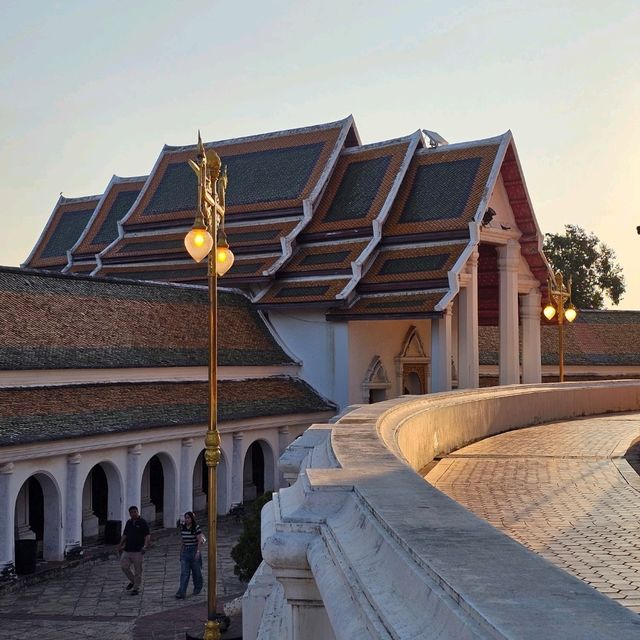 ไหว้พระ ทำบุญ พระปฐมเจดีย์ใหญ่สุดในไทย