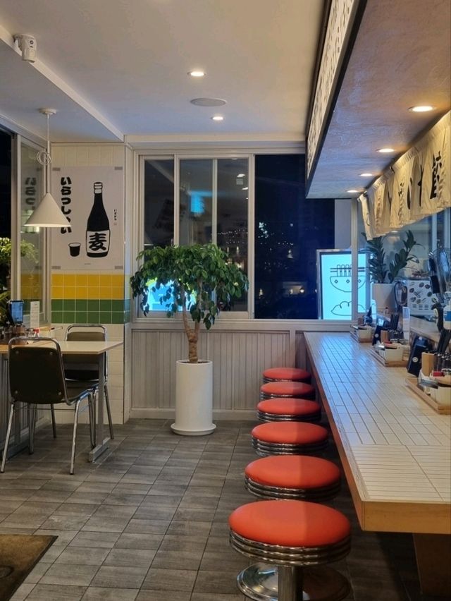 해리단길 맛집<요미우돈교자> 넓적우동, 베이컨크림우동 먹어본 후기🥓