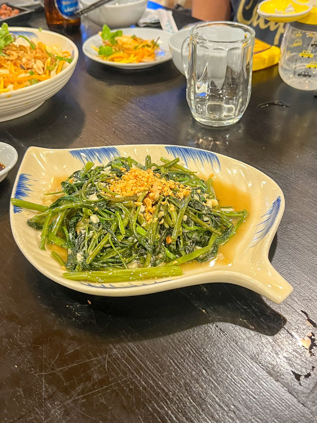 【ベトナム／ダナン】大人気！予約必須の新鮮海鮮料理