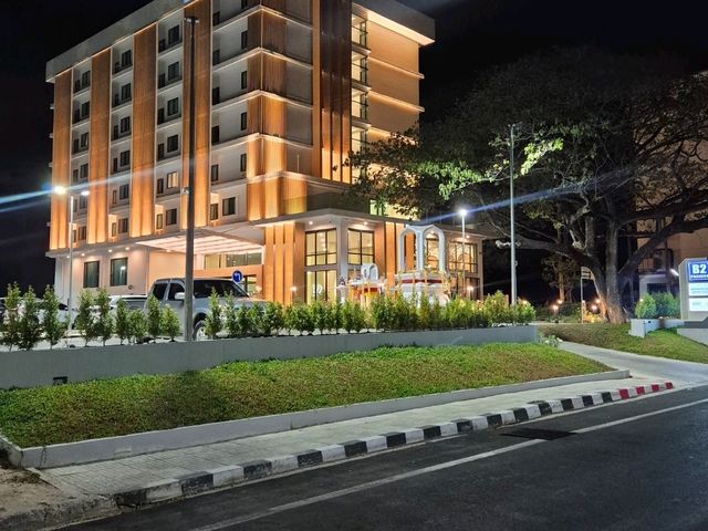 Review of B2 Ubon Airport Premier Hotel - Beautiful hotel