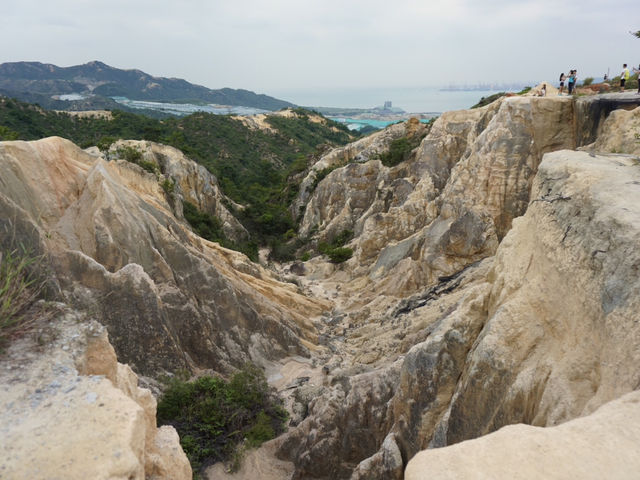 Hong Kong’s Hidden Grand Canyon: A Geological Marvel Beyond the Cityscape