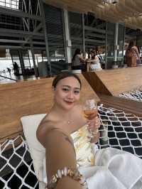 Wine & Beach perfect combo