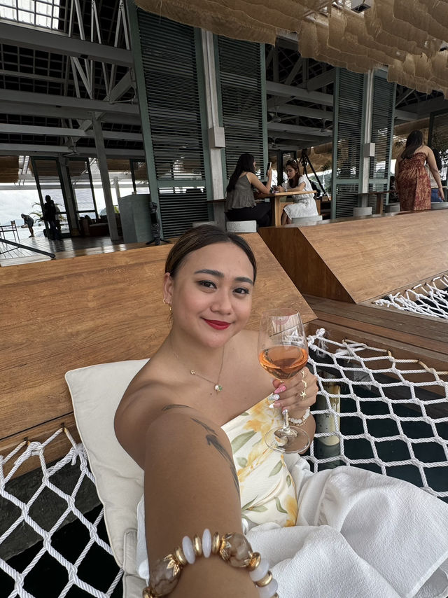Wine & Beach perfect combo