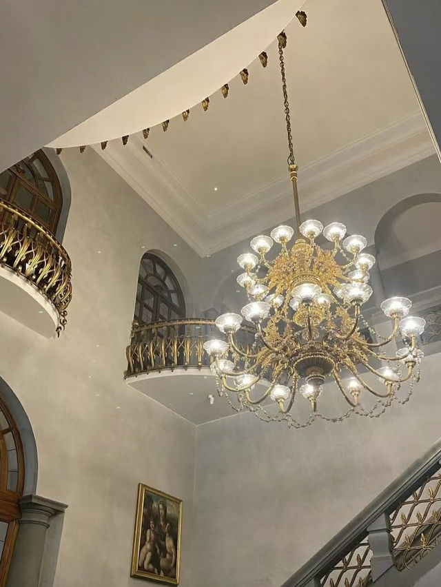 A Majestic Stay at The St. Regis Florence