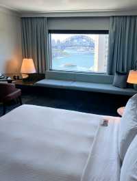 The InterContinental Sydney, a nice hotel with excellent service and breathtaking views.