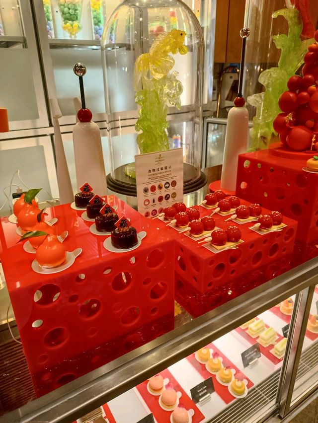 會展中心站又食又玩仲可以食酒店自助餐