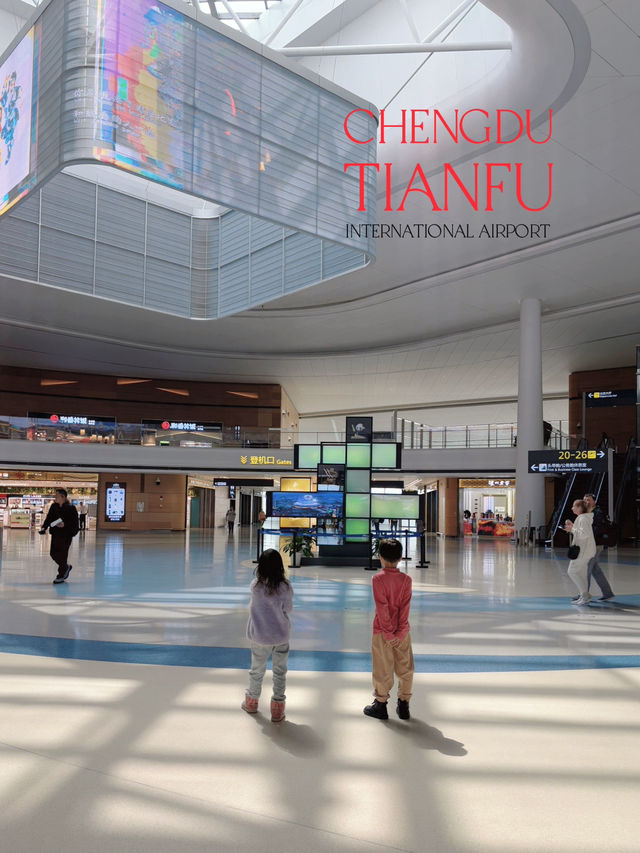 รีวิว สนามบินนานาชาติเฉิงตู เทียนฟู่ terminal 1