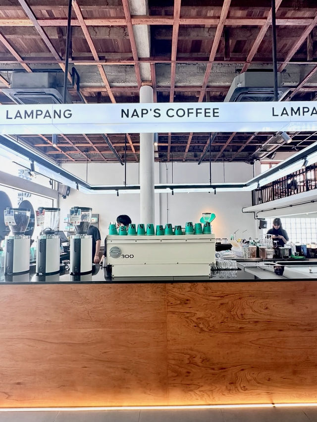Nap’s Coffee Roaster Lampang : คาเฟ่สุดชิค ลำปาง