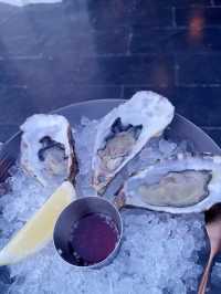 ร้านอาหารเบลเยี่ยม บน Rooftop bar ชั้น 32 