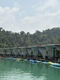 นอนแพ ภูผาวารี เขื่อนเชี่ยวหลาน สุราษฎร์ธานี