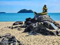 🌊✨ *Samila Beach: Songkhla’s Iconic Seaside Escape* ✨🌊