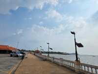 ท่าเทียบเรือประมง ตลาดโบราณ อ่างศิลา