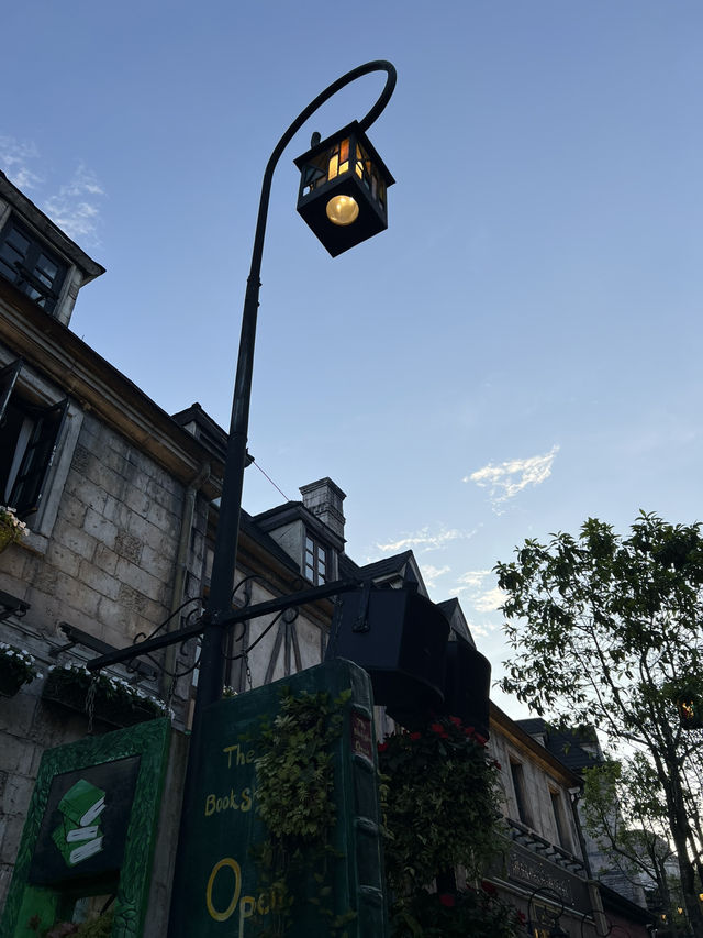 French Village Bana Hillsหมู่บ้านฝรั่งเศสแห่งดานัง