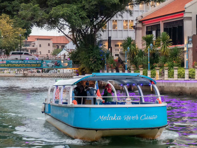 🌊🚢 Melaka River Cruise Review: A Magical Nighttime Adventure! ✨🌙