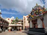 🕉️ Sri Mariamman Temple: A Riot of Colors, Chants & Coconut-Smashing Vibes! 🥥