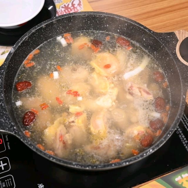 2.5個鐘任食任飲鷄煲火鍋