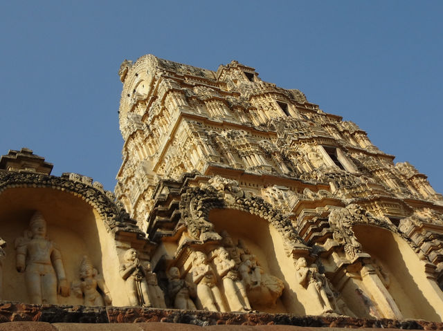 A historical tour in Hampi— UNESCO World Heritage 