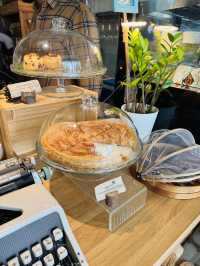 Brunch at Cara Caro: A Vintage Daydream