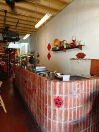 Local Comfort Food in a Retro Hideout