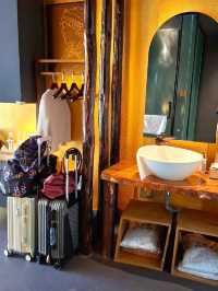 GREAT LOCATION AND RELAXING AMBIENCE AT ART ME HOTEL KUNMING