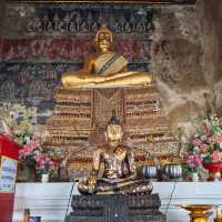 สักการะหลวงพ่อสุโขทัยที่นนทบุรี