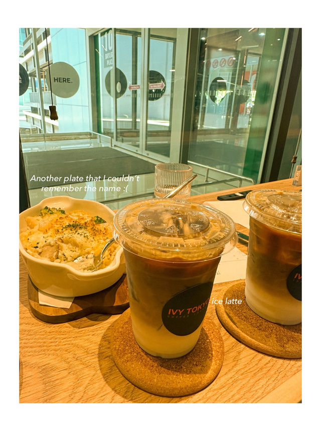 📍Tsutaya Bookstore & Ivy Tokyo Café