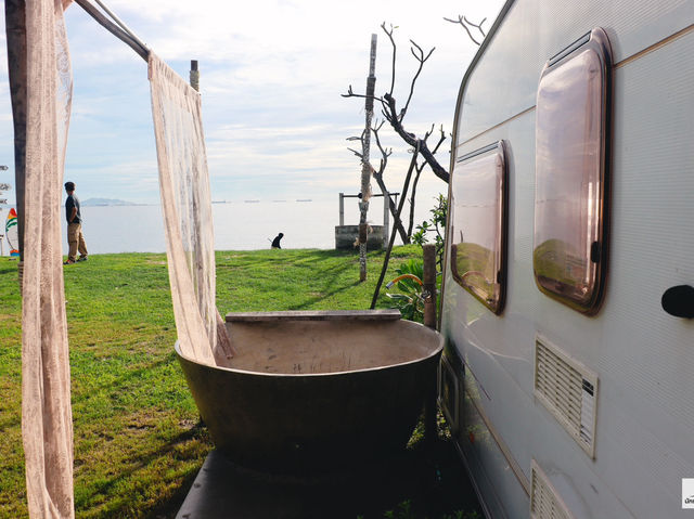 White House Beach Camping Caravans