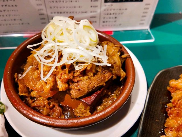 🍶 [🇯🇵福岡] 昼から楽しめる！天神南の人気居酒屋「食堂うめぼし 天神南」