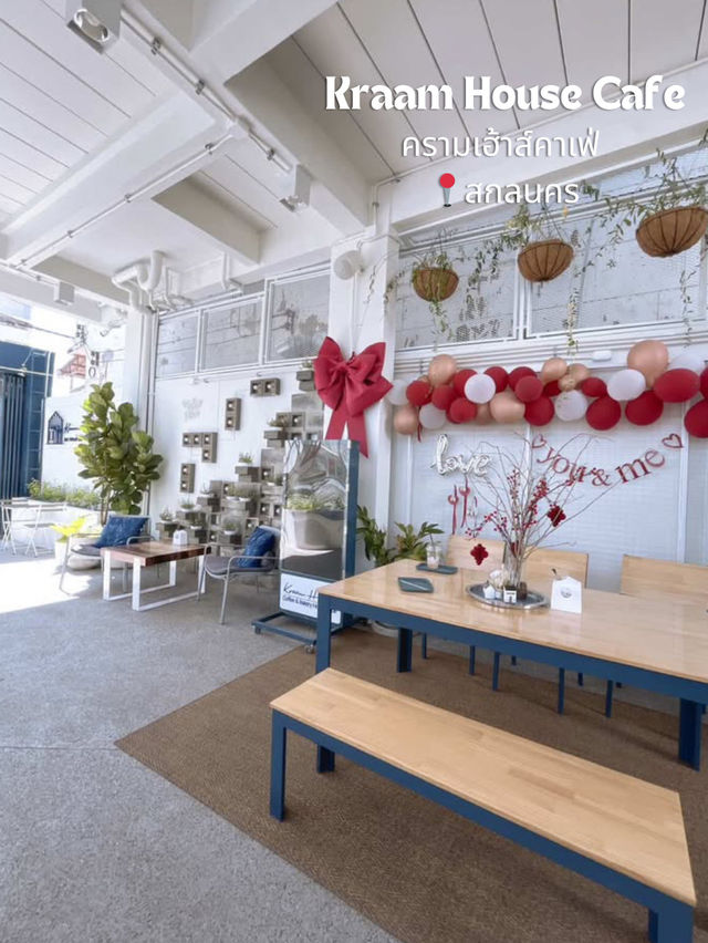 ครามเฮ้าส์คาเฟ่ (Kraam House Cafe)