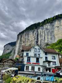 走訪瑞士知名的瀑布小鎮～勞特布龍嫩Lauterbrunnen