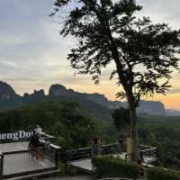 🌄 Krabi Hidden Gem: Best Hotel & Sunrise Spot! 🛏️🌴