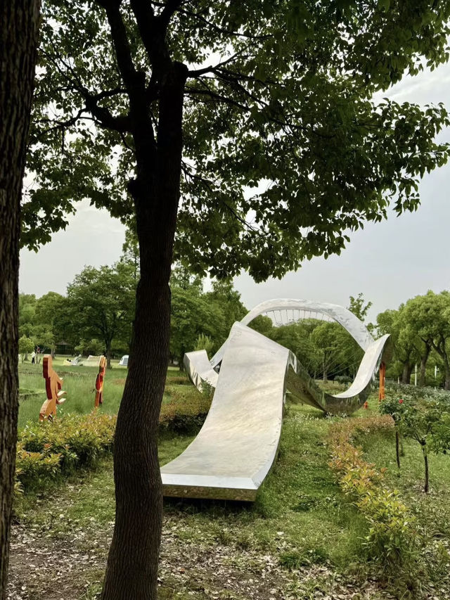 A Refreshing Green Escape – Daning Lingshi (Daning) Park, Shanghai