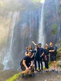Tumpak Sewu: A Thousand Falls, One Unforgettable View 🌊⛰️