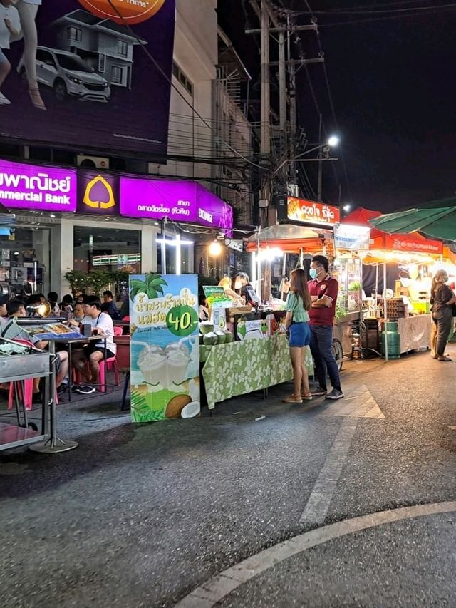 ตลาดโต้รุ่ง หัวหิน - Hua Hin Night Market 