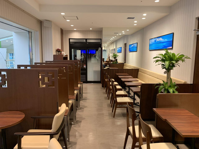 ☕ Early Morning Fuel-Up at Doutor Coffee – Naha Airport